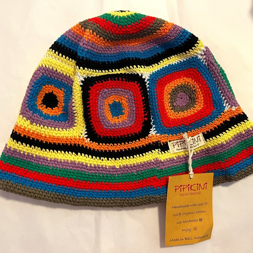 Pipikini Woven Beach Bucket Hat with Tags
